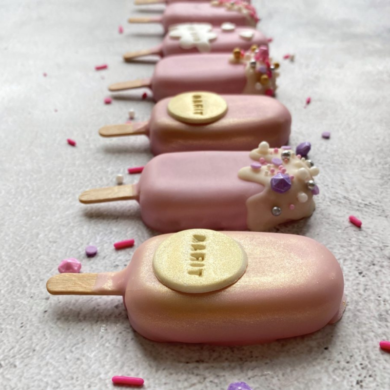 Cakesicles